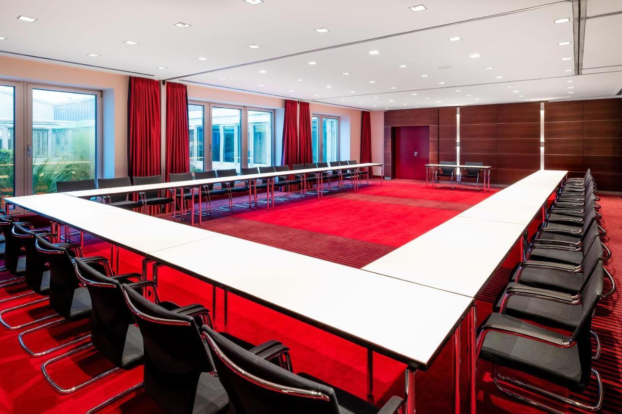 Sheraton Duesseldorf Airport Hotel Екстериор снимка