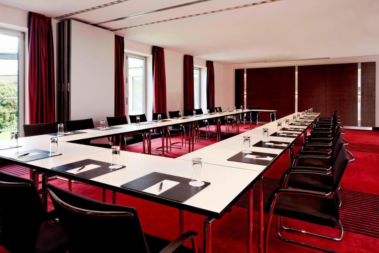 Sheraton Duesseldorf Airport Hotel Екстериор снимка