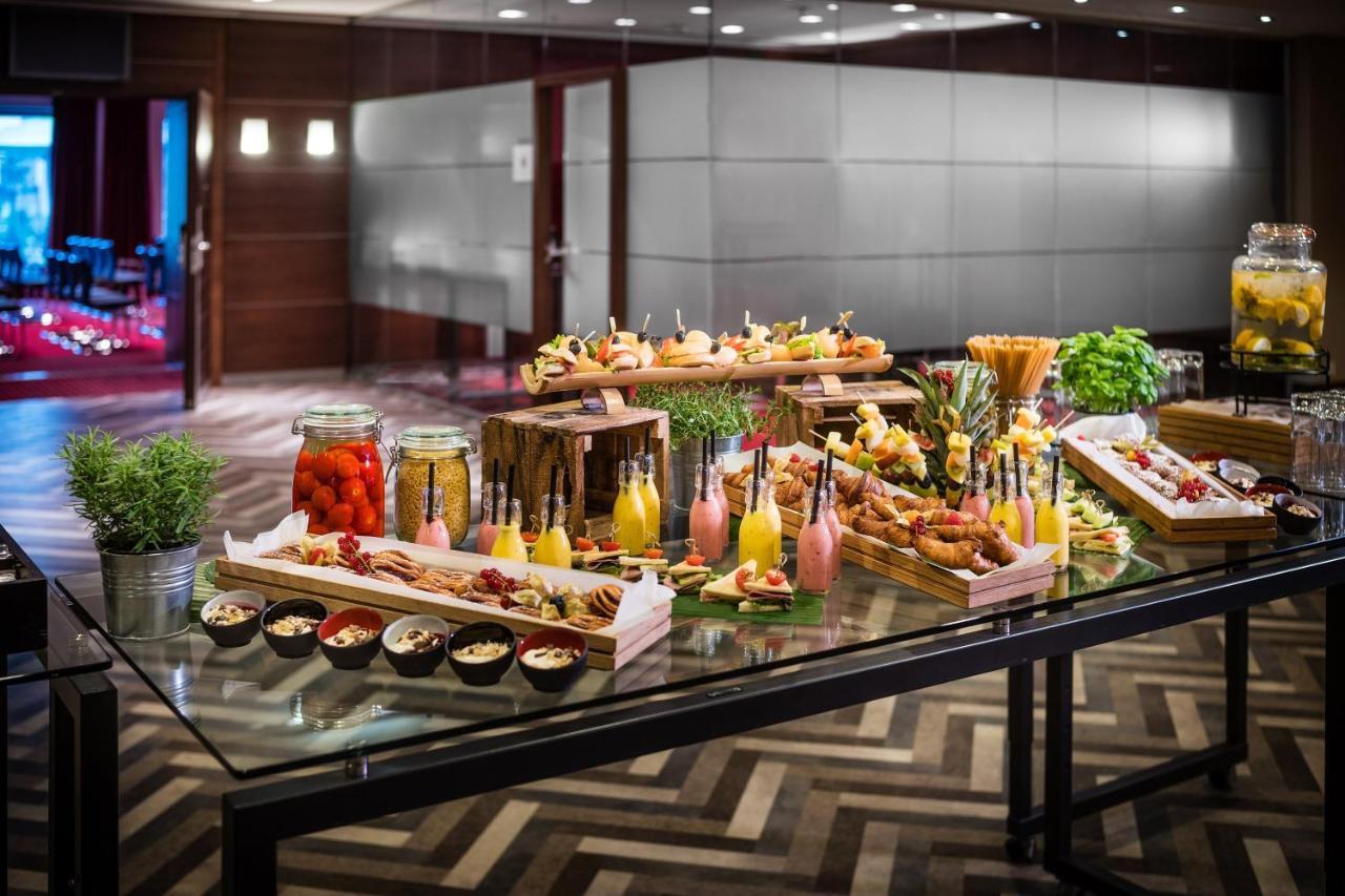 Sheraton Duesseldorf Airport Hotel Екстериор снимка