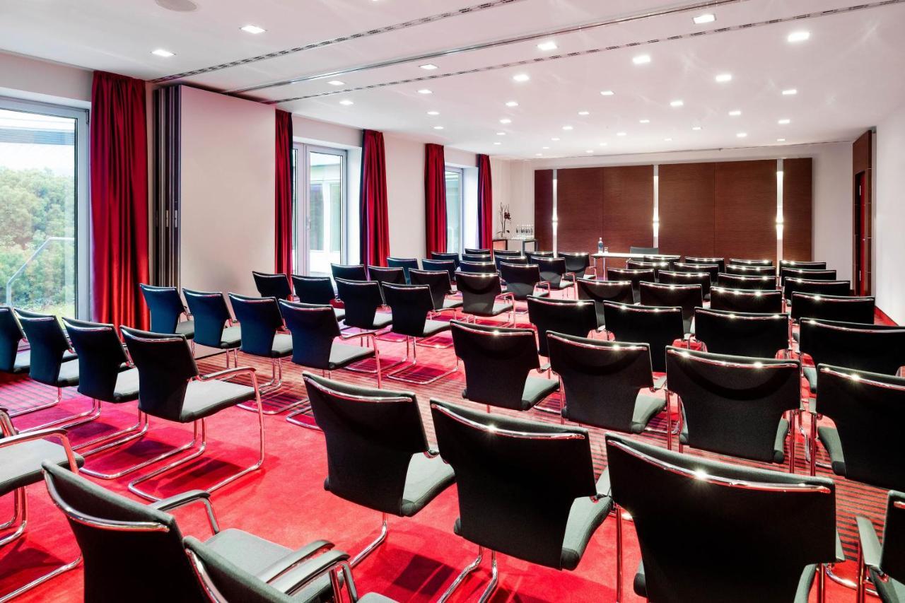 Sheraton Duesseldorf Airport Hotel Екстериор снимка