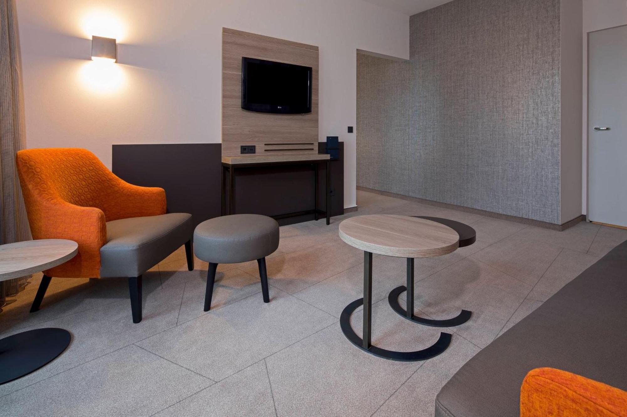 Sheraton Duesseldorf Airport Hotel Екстериор снимка