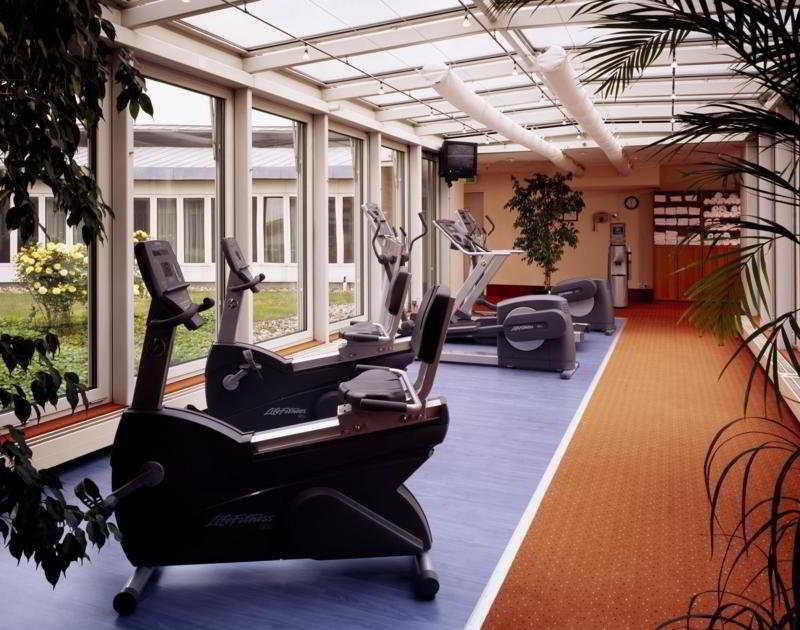 Sheraton Duesseldorf Airport Hotel Екстериор снимка